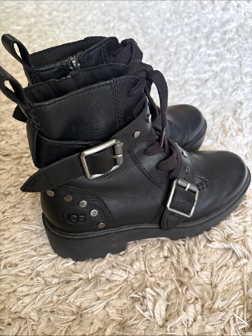 Ugg leather boots sz 6